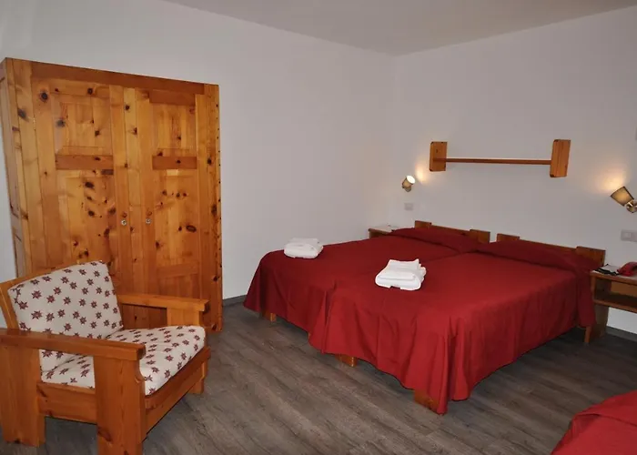 Hotel Meublé Dante Bormio