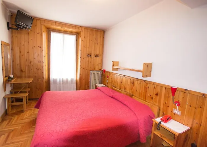 Meublé Dante Hotel 2*