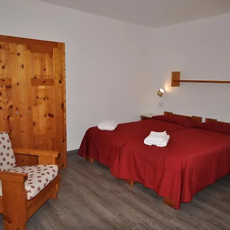 Hotel Meublé Dante Bormio