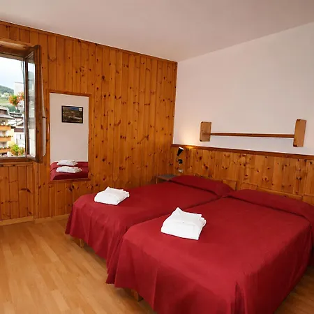 Meublé Dante Hotel 2*