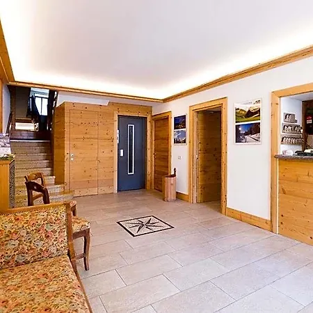 Meublé Dante Hotel 2*