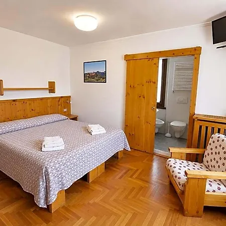 Hotel Meublé Dante Bormio