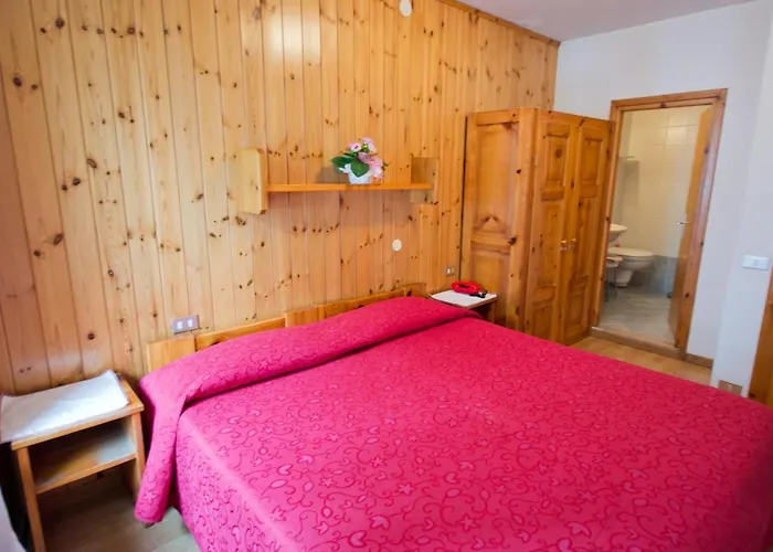 Meublé Dante Hotel 2*